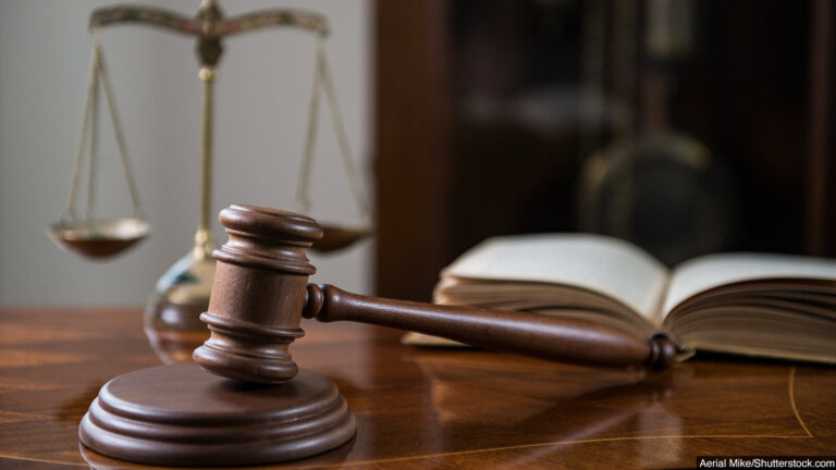 353924-fast-track-court-india-indiaspend1600x900