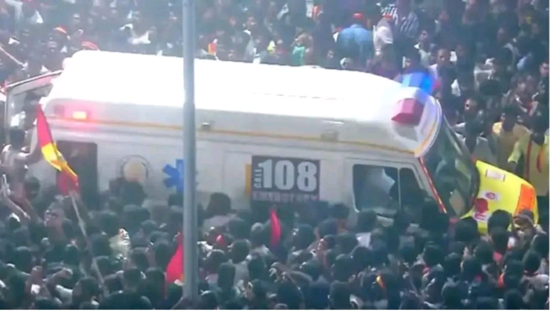 WhatsApp Image 2025-09-28 at 22.42.09_b9c90d5c