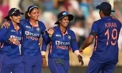 மகளிர் உலக கோப்பை கிரிக்கெட்: இந்தியா…