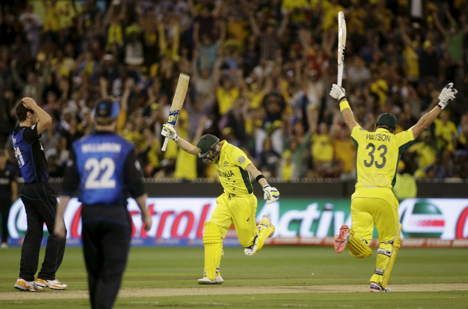 ஏன் இப்படி பண்ண.. சுப்மன் கில்லால் டென்ஷனான ஜெய்ஸ்வால்.. இரட்டை சதத்தை தவறவிட்ட குட்டி கங்குலி!!