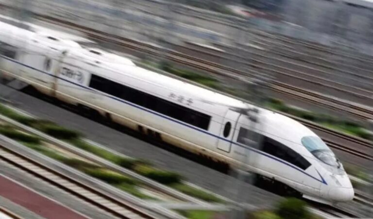 நாட்டின் முதல் புல்லட் ரெயில் எப்போது இயக்கப்படும்?: மத்திய மந்திரி பேச்சு..