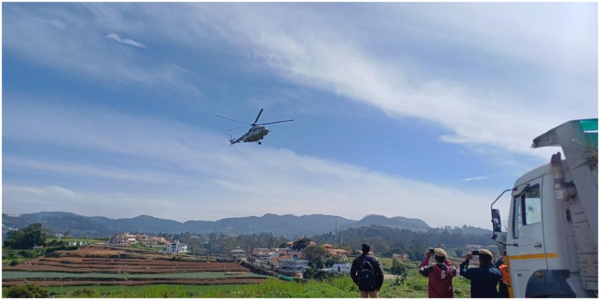 கான்கிரீட்டில் சிக்கிய குடியரசுத் தலைவர் ஹெலிகாப்டர்…