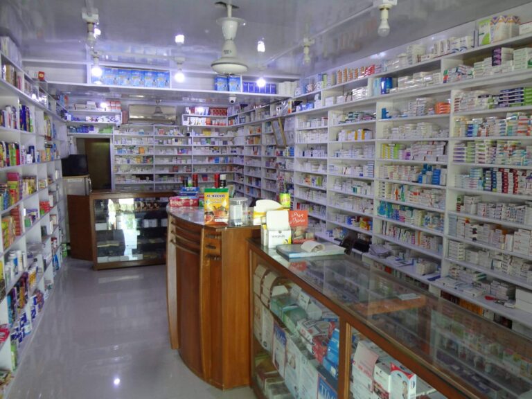 தமிழ்நாட்டில் உள்ள அனைத்து மருந்து நிறுவனங்களிலும் ஆய்வு செய்ய அரசு உத்தரவு.