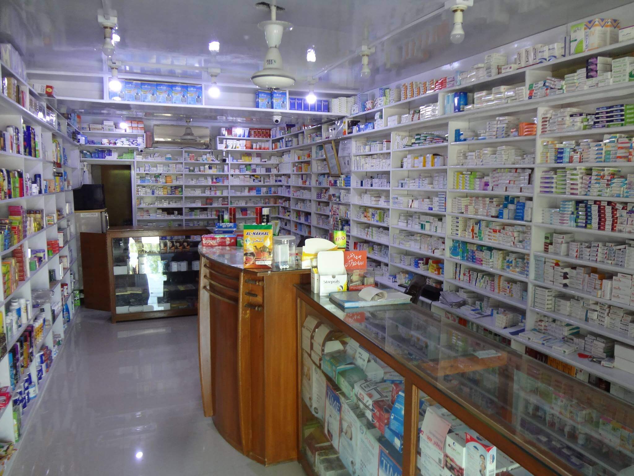 தமிழ்நாட்டில் உள்ள அனைத்து மருந்து நிறுவனங்களிலும் ஆய்வு செய்ய அரசு உத்தரவு.